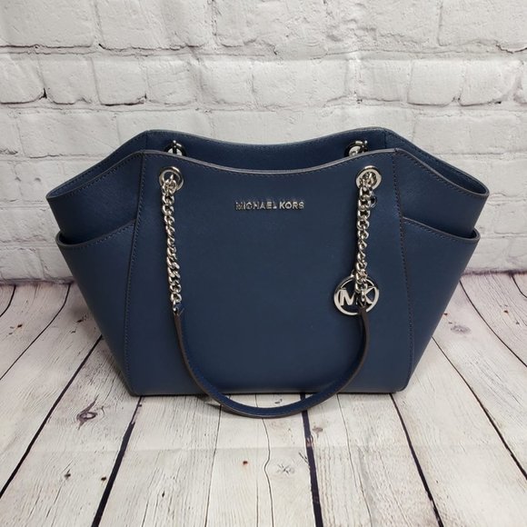 Michael Kors Handbags - NWOT Michael Kors Shoulder Large Travel